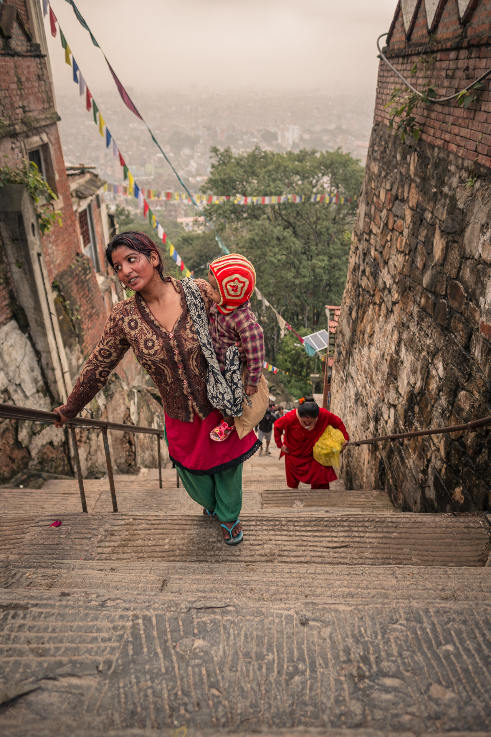KATHMANDU_XPR2_20161002_083026© Richard Cawthra 2016.jpg