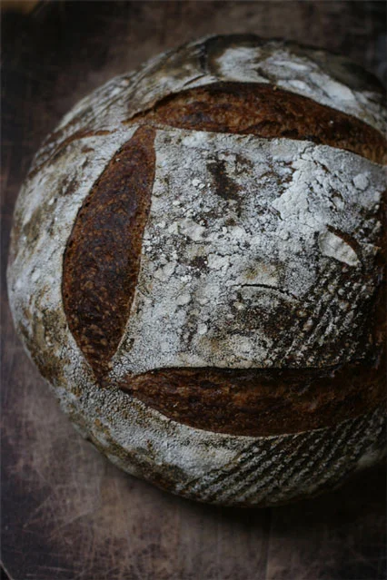  bread with organic lemon balm yeast 
