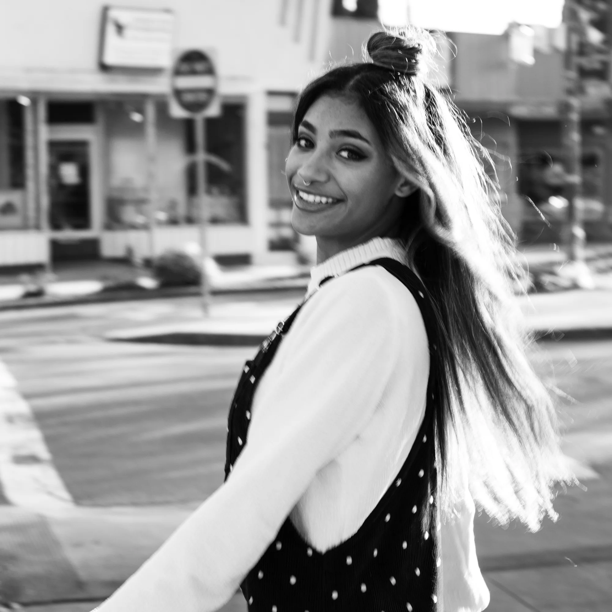 JasmineWilson_CompCard-_X9A0987-2.jpg