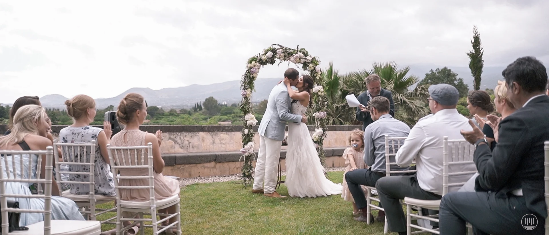 ⎨M + N⎬Wedding video at Rocca Tre Contrade - Sicily | Trailer