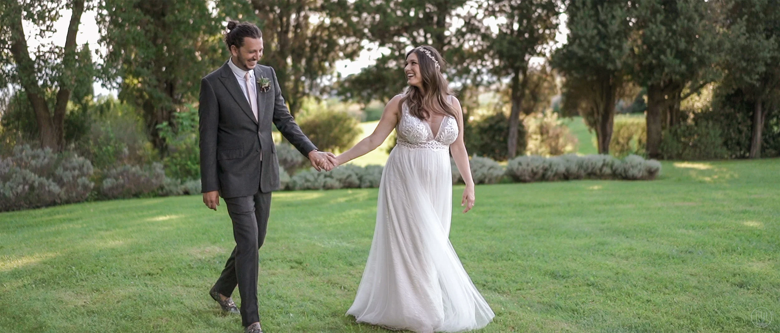 ⎨V + J⎬Wedding video at Borgo Finocchieto - Tuscany 