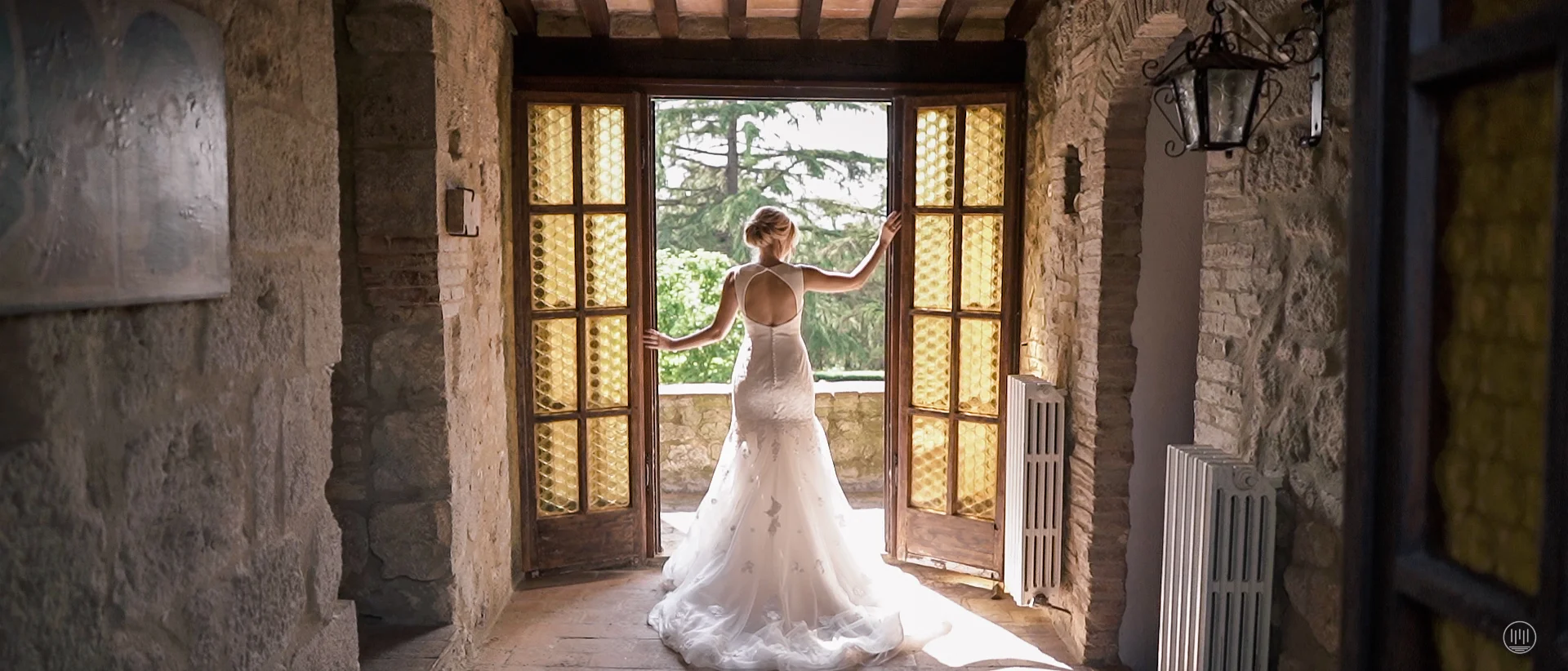⎨T + T⎬Wedding video at Fattoria Larniano | 22 - 2019