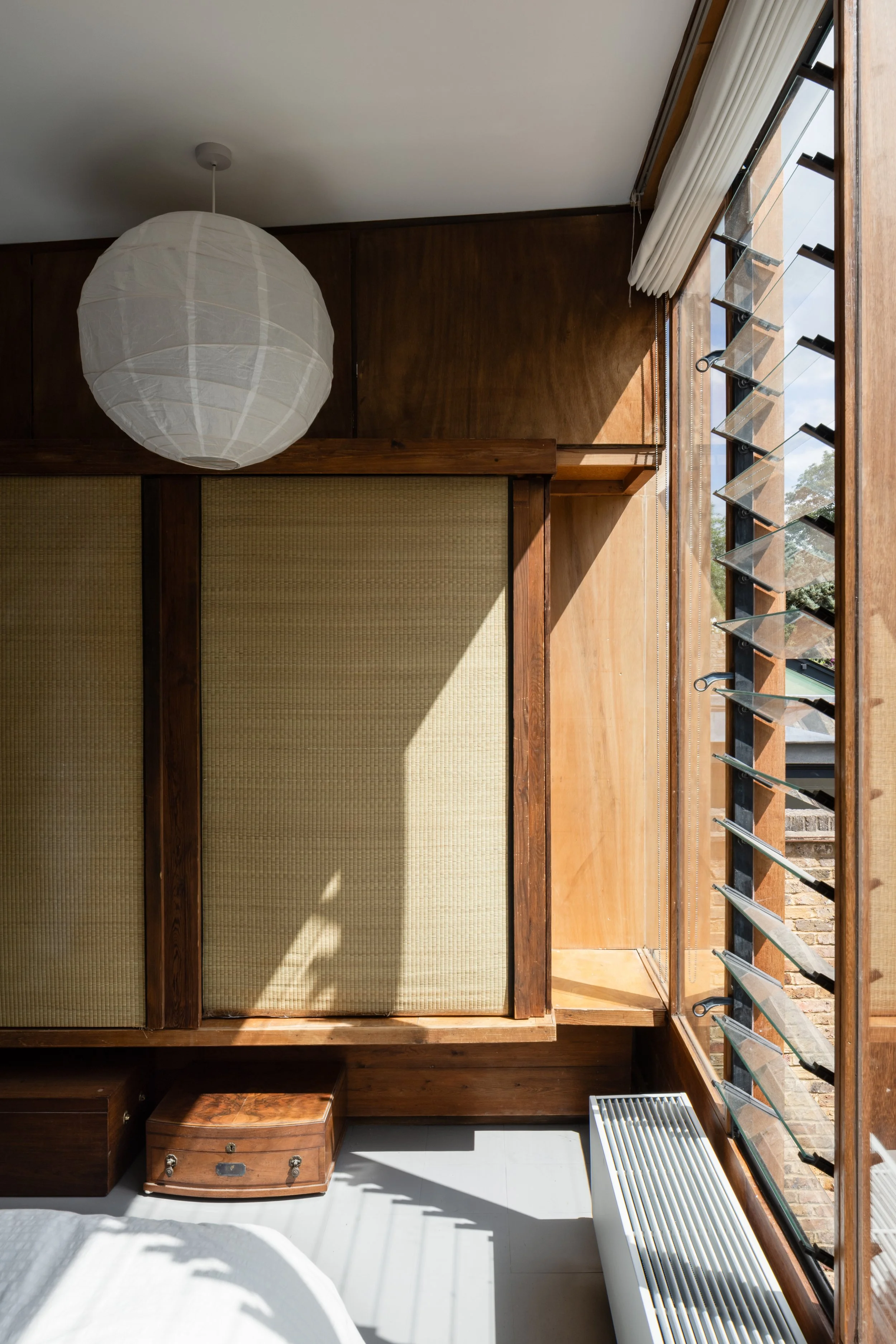MAP Architecture - South Hill Park - Bedroom Louvres.jpg