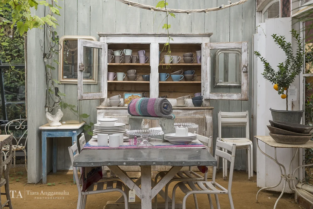 Assorted tableware and homeware for sale.