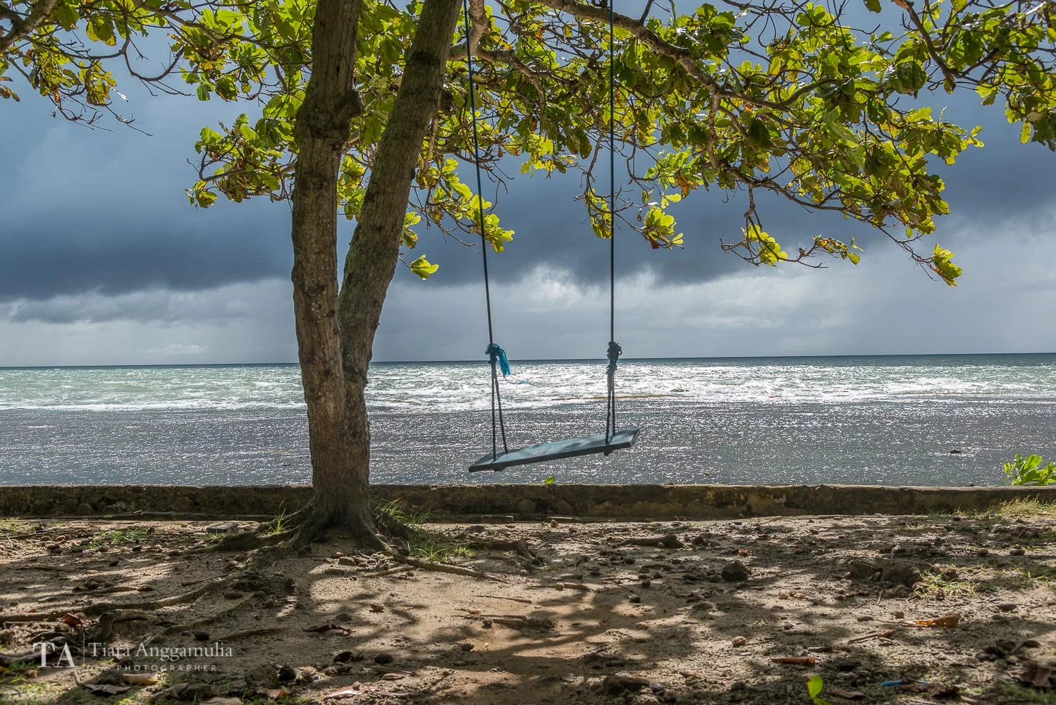 A swing on Anyer beach.