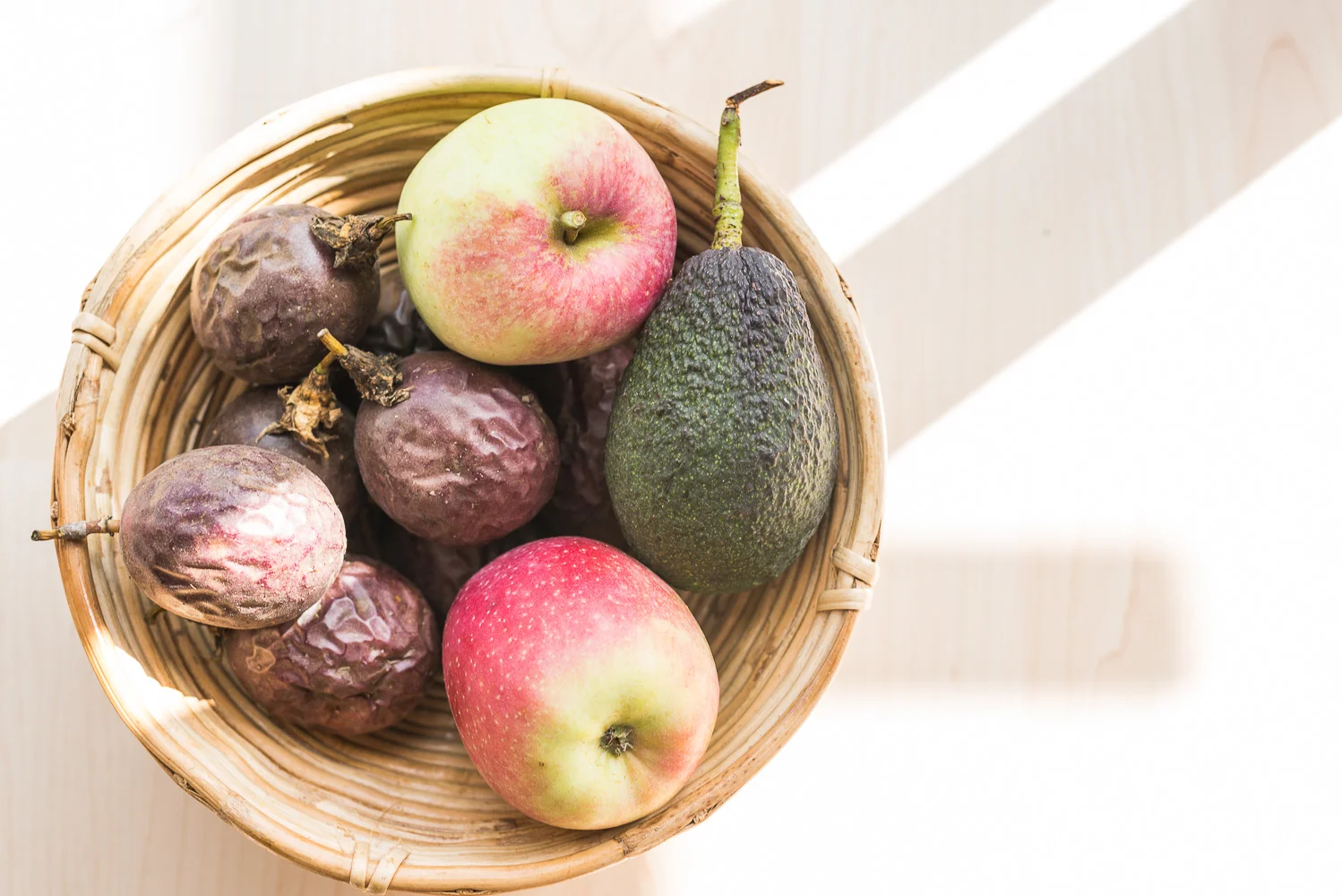 A bowl of fruits.jpg