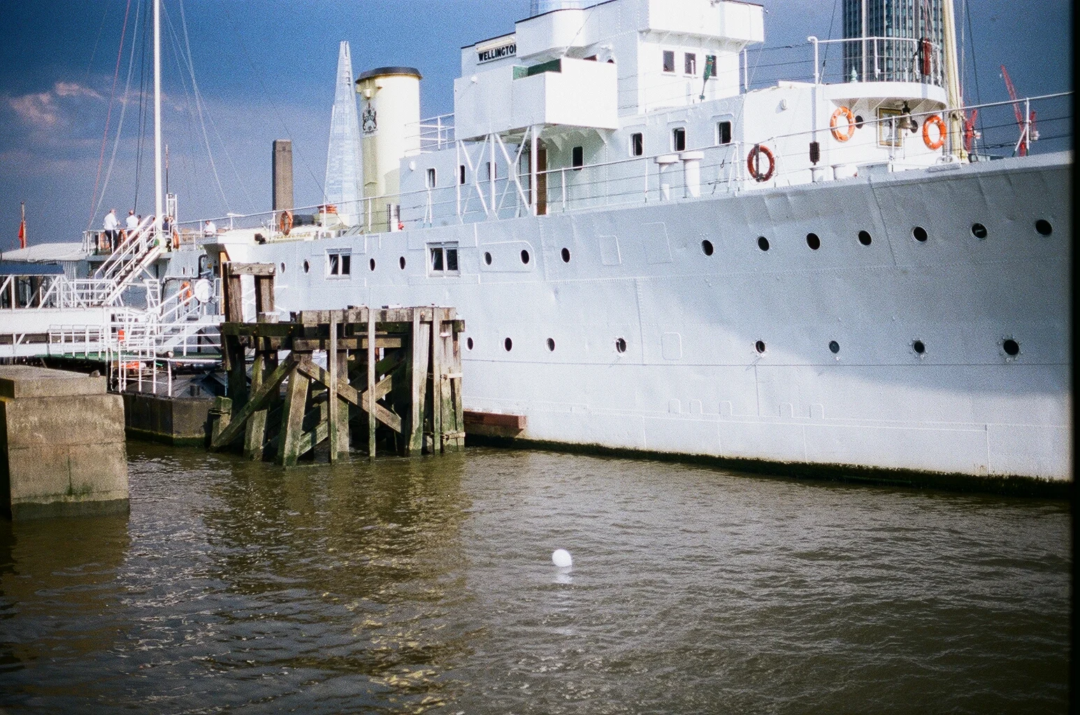 12020022.jpg