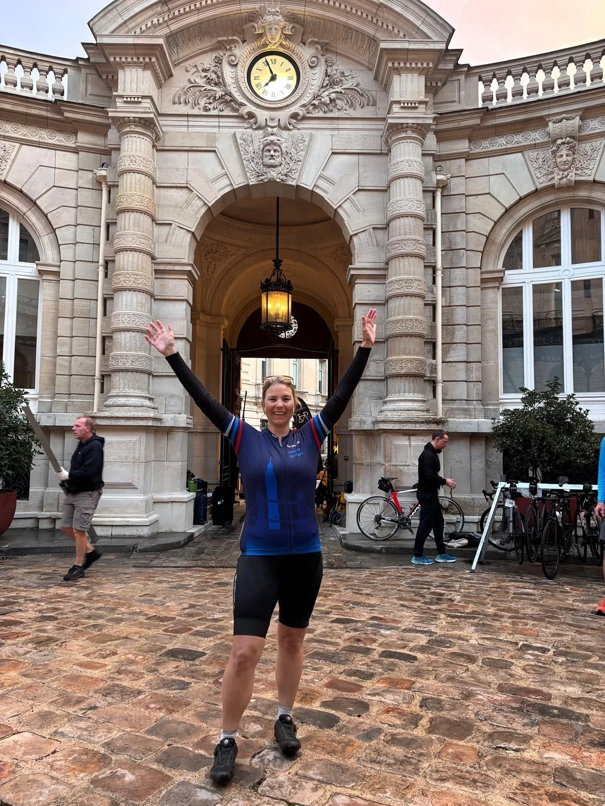 Huge congratulations to Catherine, @catherine.allen140, who cycled 300km from London to Paris earlier this month, raising an incredible amount of money for charity along the way.

Catherine is a very regular face in our Fit In The Park and online cla