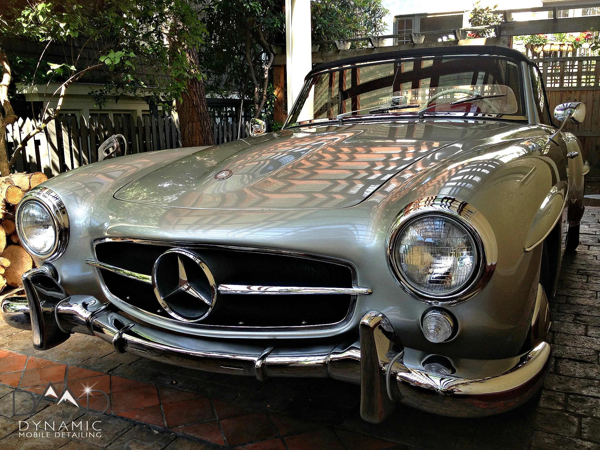 Silver Mercedes1.jpg