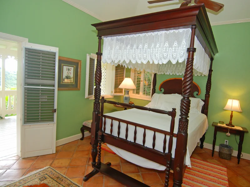 GUEST HOUSE BEDROOM