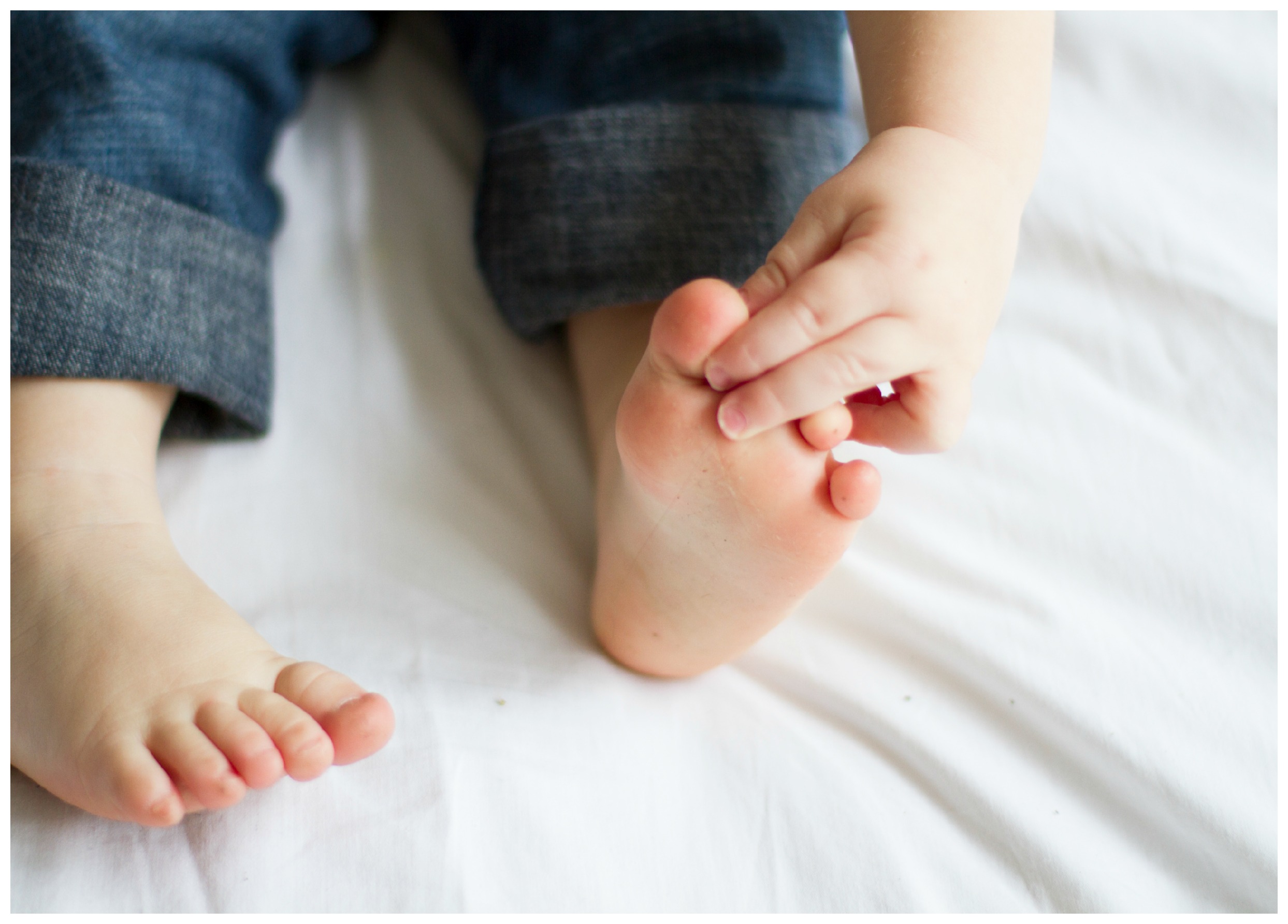 I have a thing for baby toes. <3 