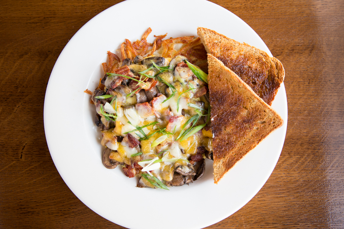 15.03.01_Crescent Cafe_small-23.jpg