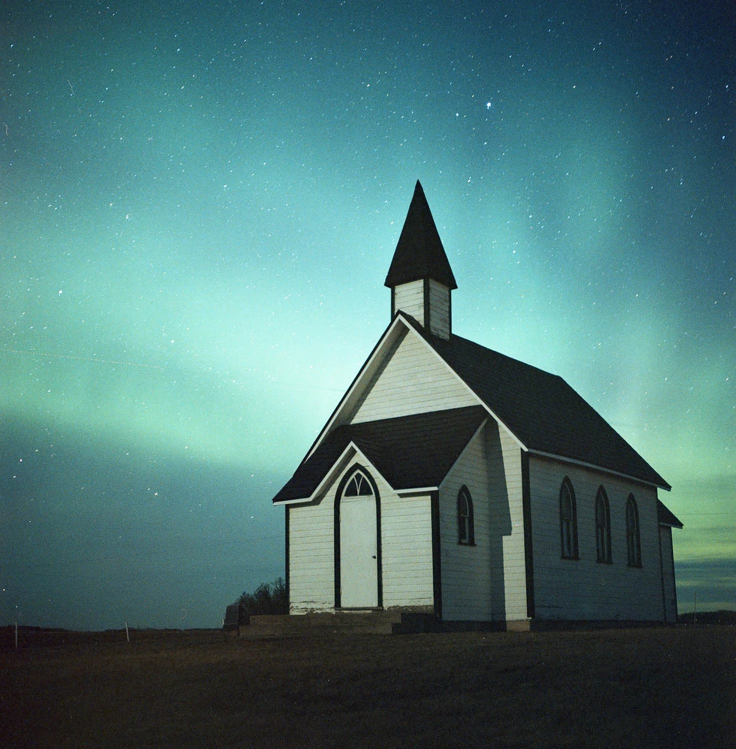 Near Zehner, Saskatchewan | Hasselblad 500CM + 80mm Zeiss Planar f/2.8 Kodak Portra 800 (Pushed to 3200) | 80mm @ f/2.8 ISO3200 12s