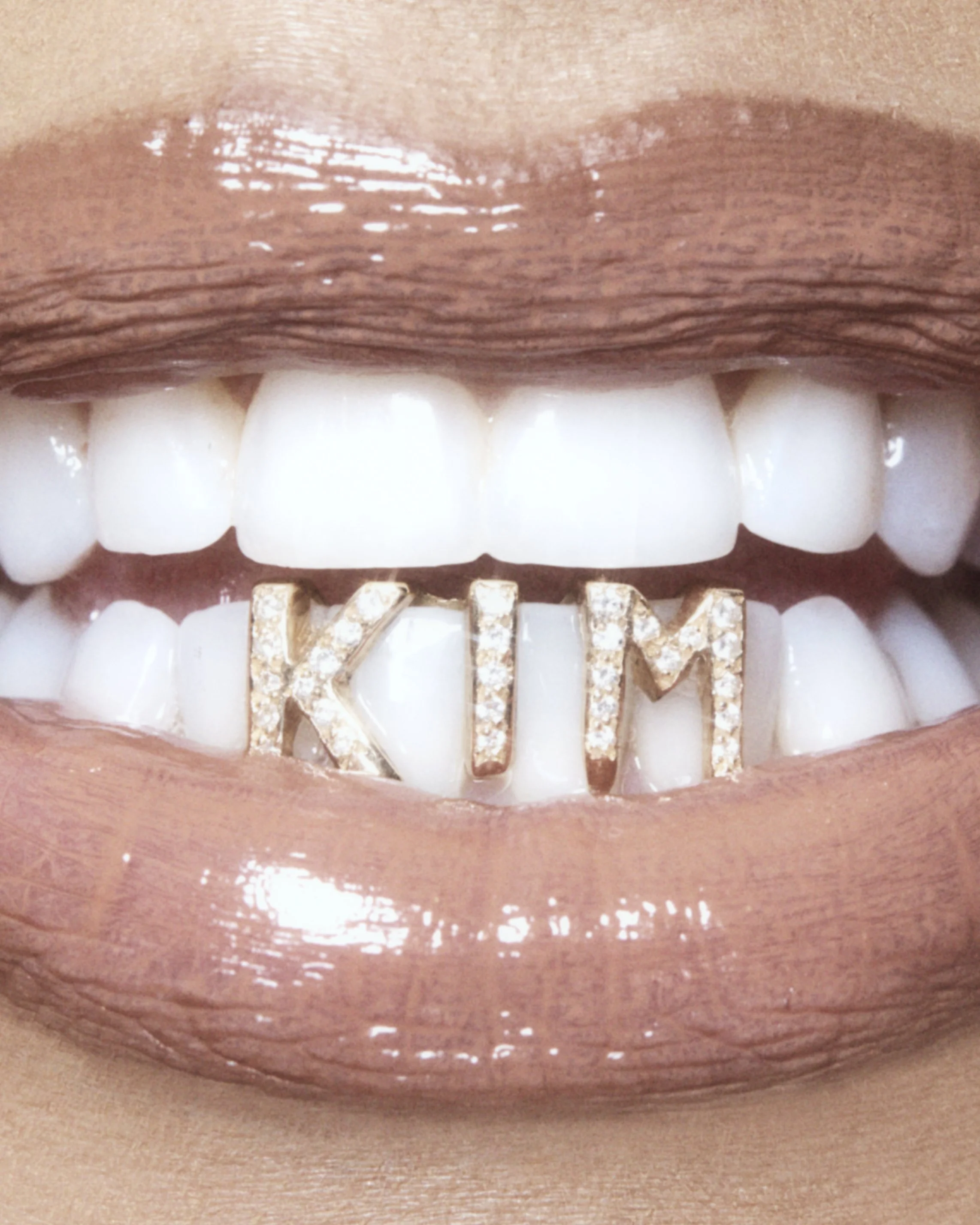 CLASSIC_KIM_0153_v1_HR copy.jpg