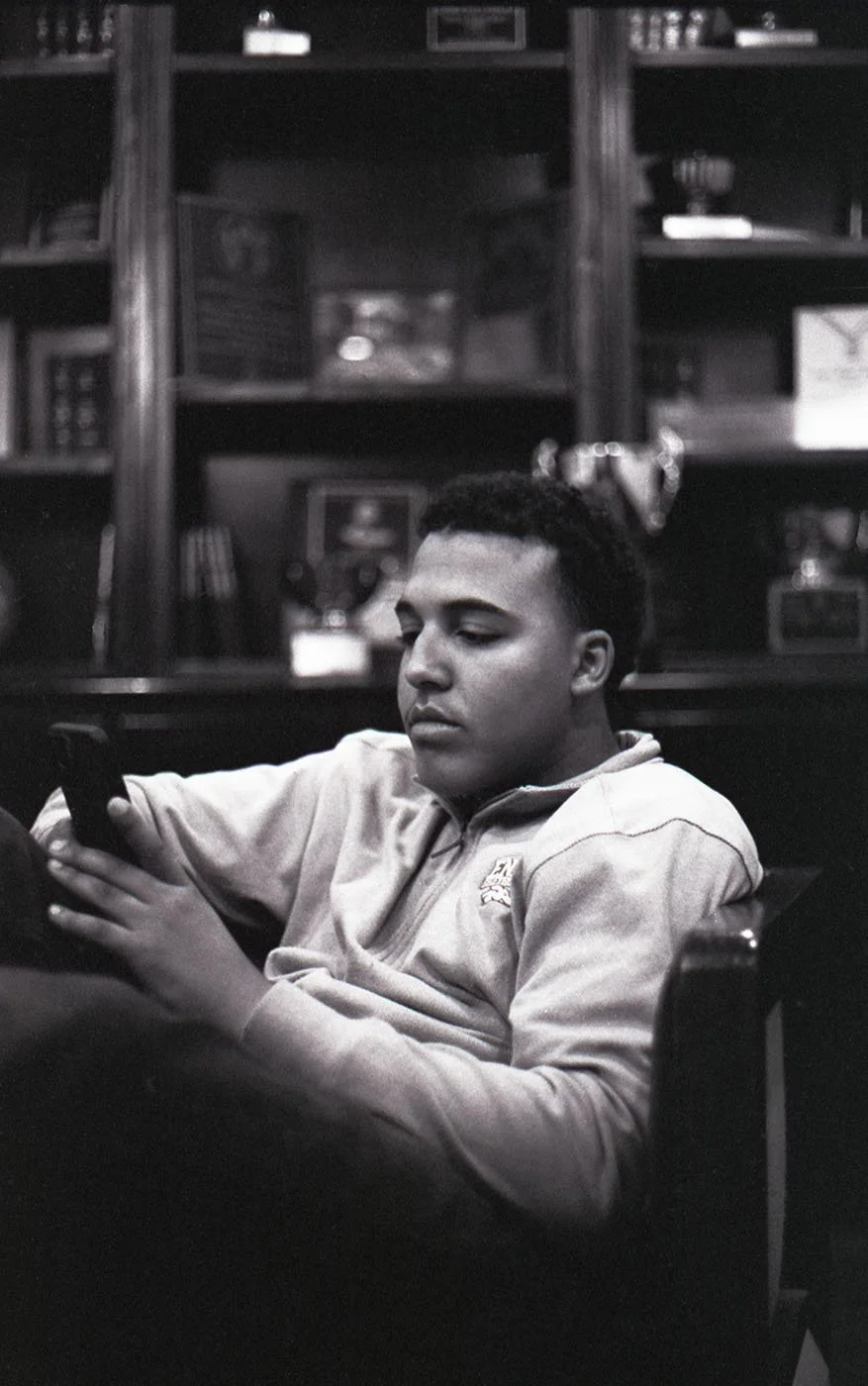 Pentax K100 Kodak 400 TX film.