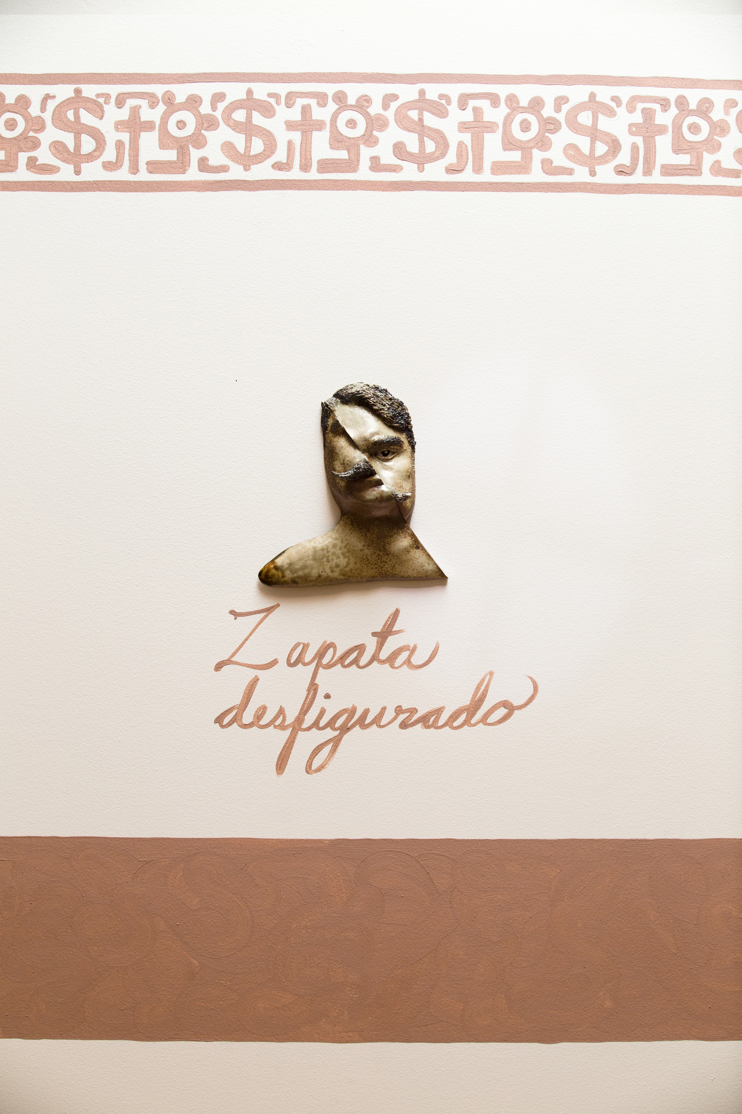 Zapata Disfigured/Zapata desfigurado