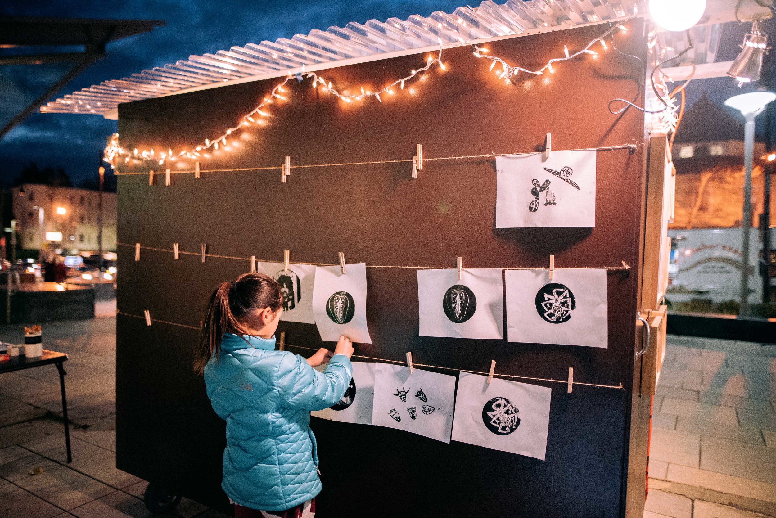 Black & Brown Nomadic Gallery