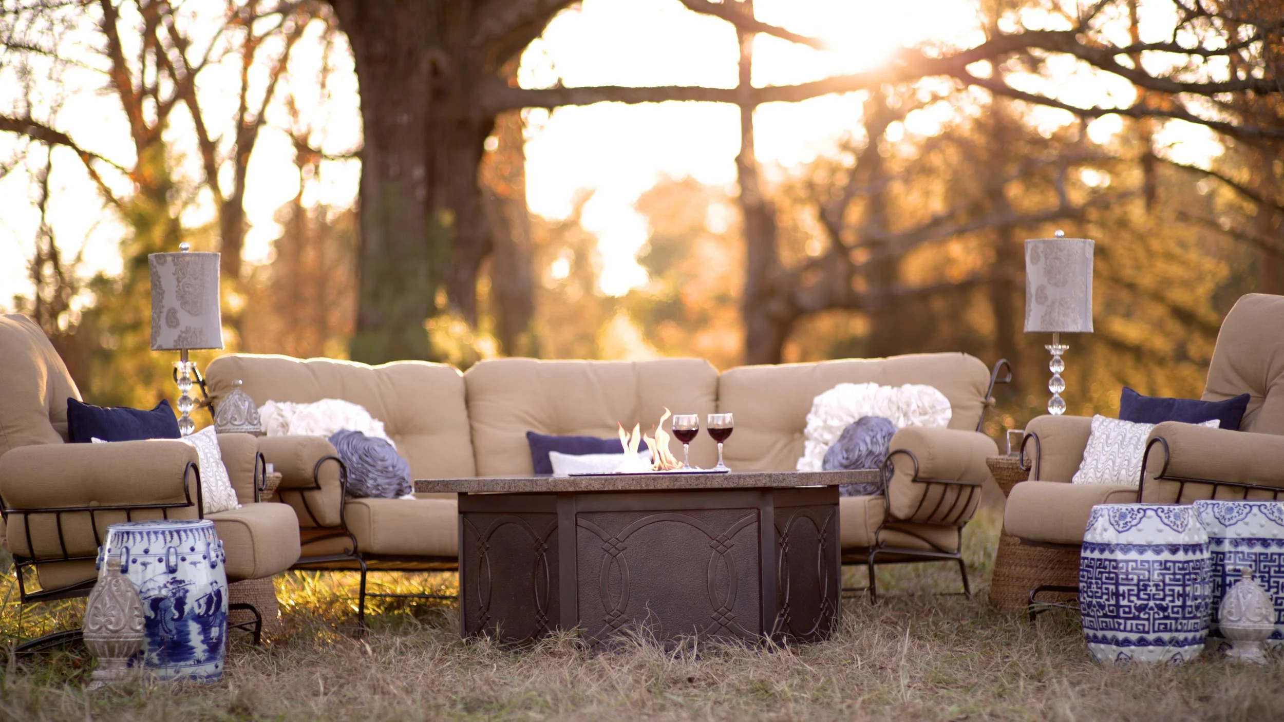 Woodard Terrace Lounge