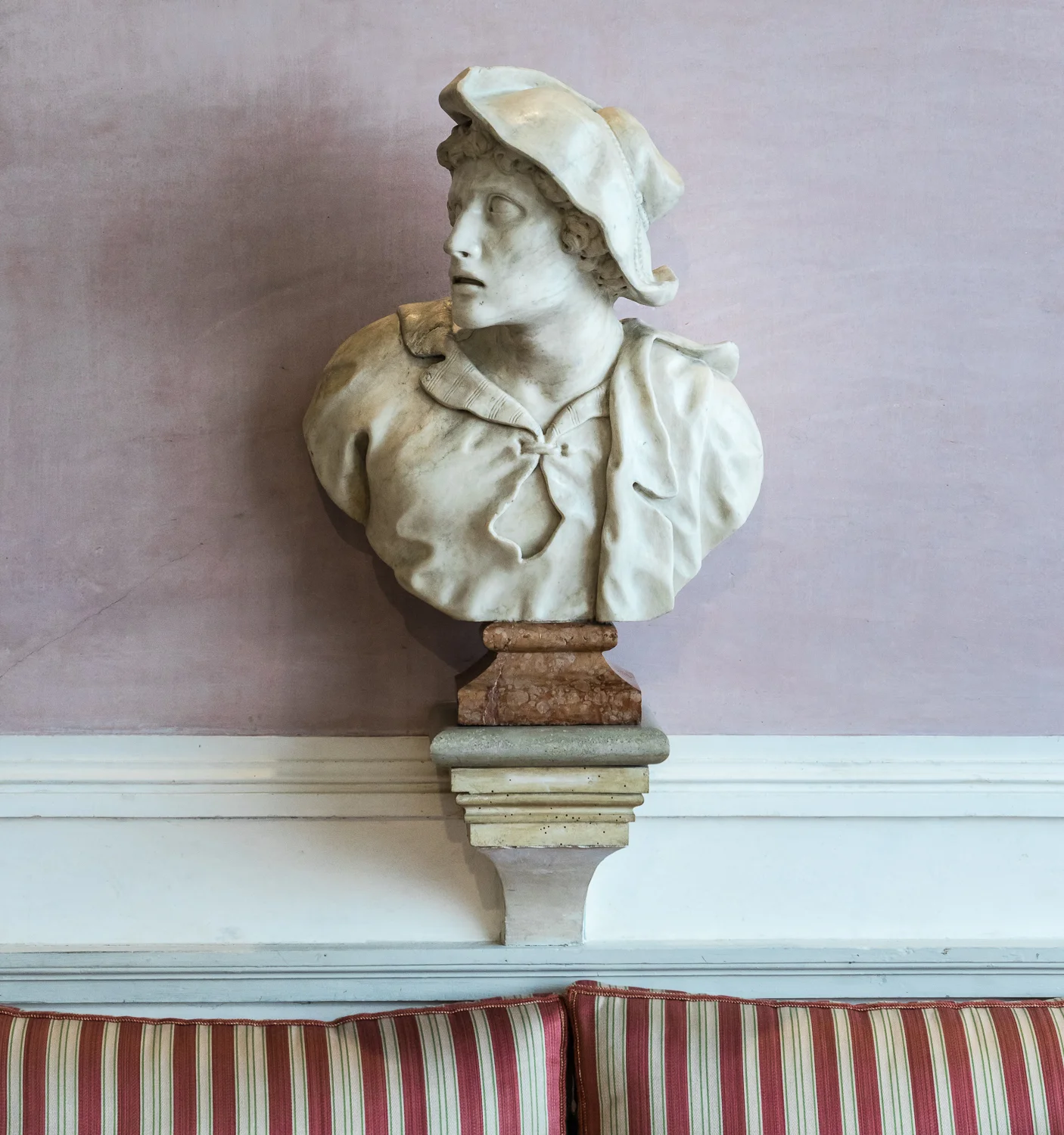 Bust of a student, Venice 2014