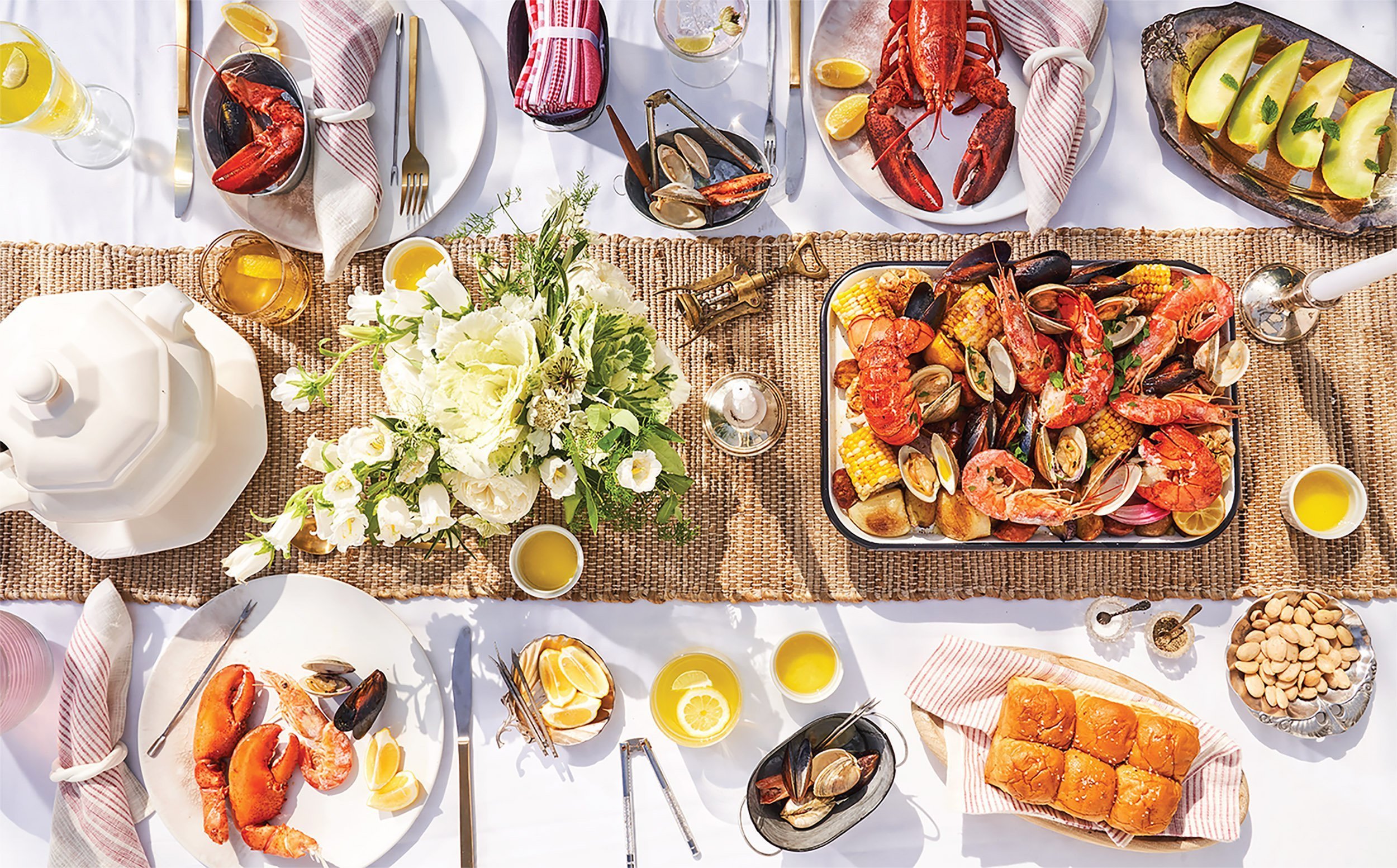 Lobster+Bake+Tablescape.jpg