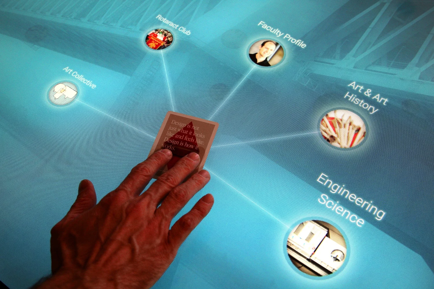 PUSH-Offices_Trinity_DiscoveryTable_02_HIGHRES2.jpg