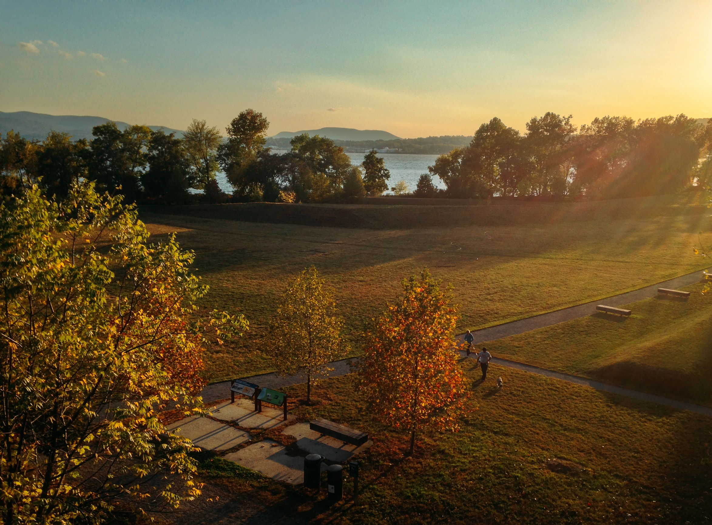Beacon_LongdockparkSunset_Autumn 2014-1.jpg