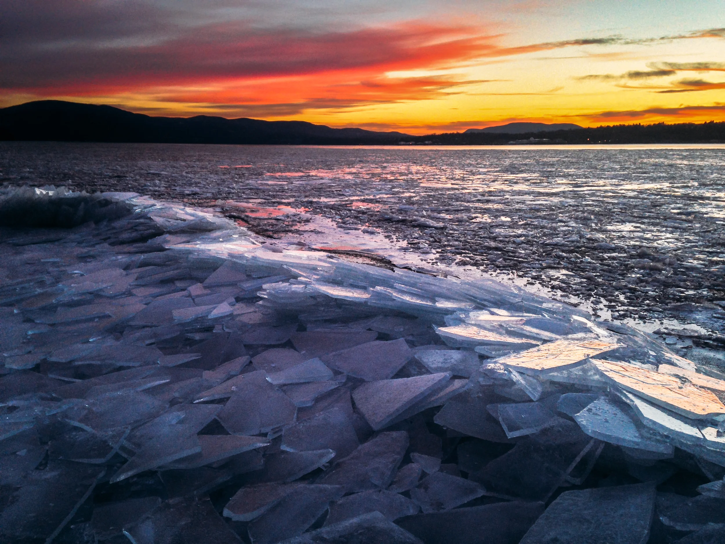 BeaconHudsonRiverBrokenGlassIceSunsetAGFAVISTA_ Winter 2015-1.jpg