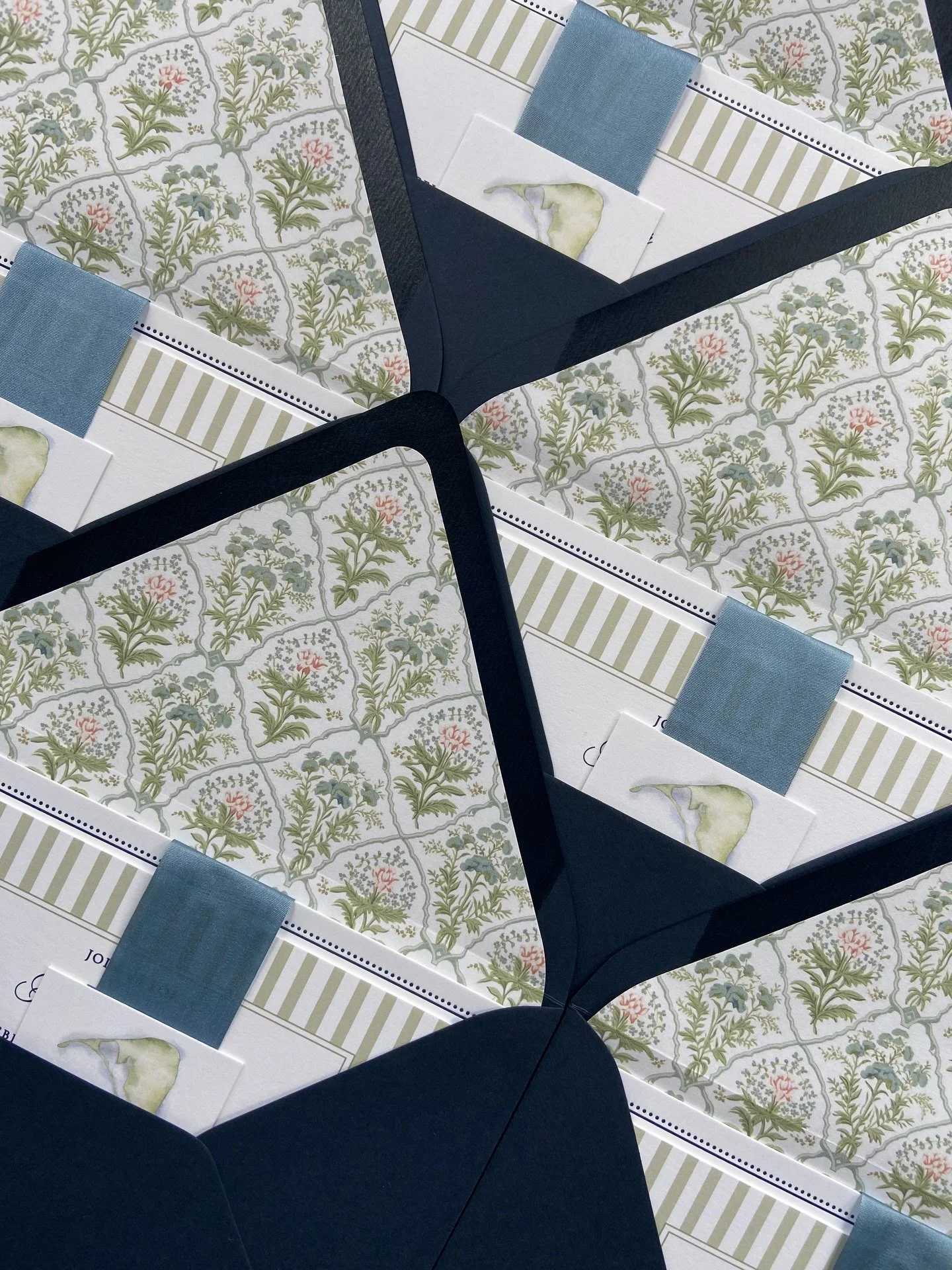 Concept to assembly for this custom Nantucket suite 🤍

#sankatylighthouse #sankatywedding #nantucketwedding #nantucketweddinginvitations #coastalweddinginspo