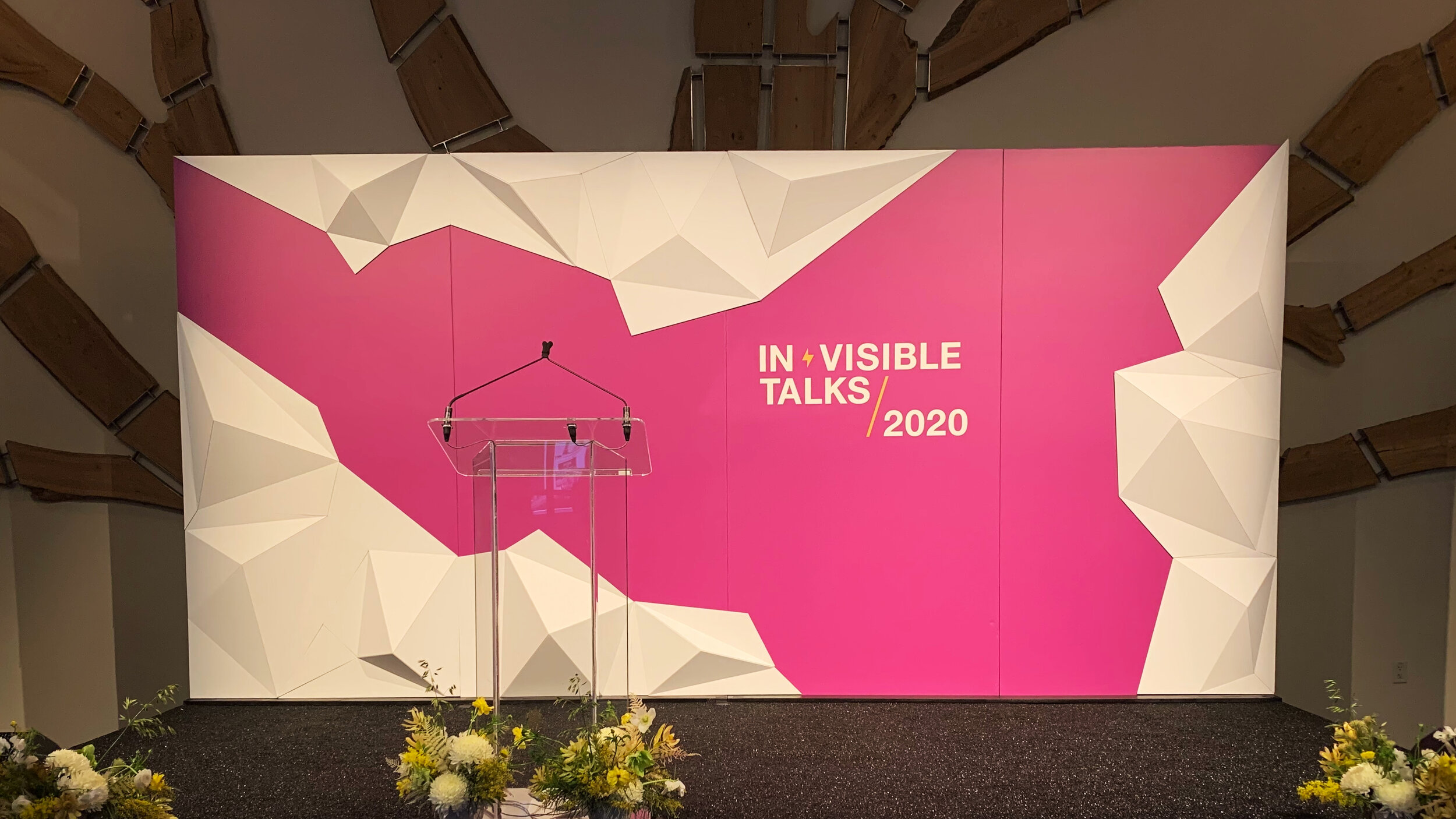 16. Berg. Invisible Talks 2020 - Stage Design.jpg