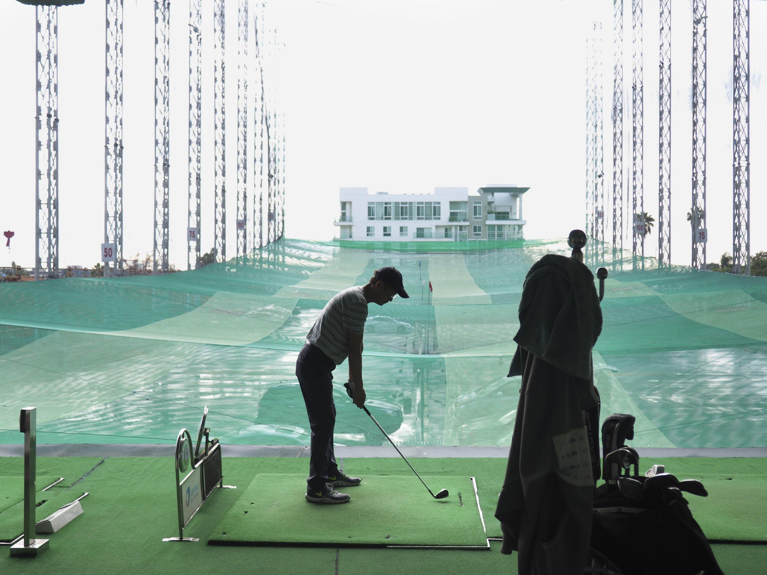 I discovered this out of no where golf place on the third floor of a building in Koreatown.