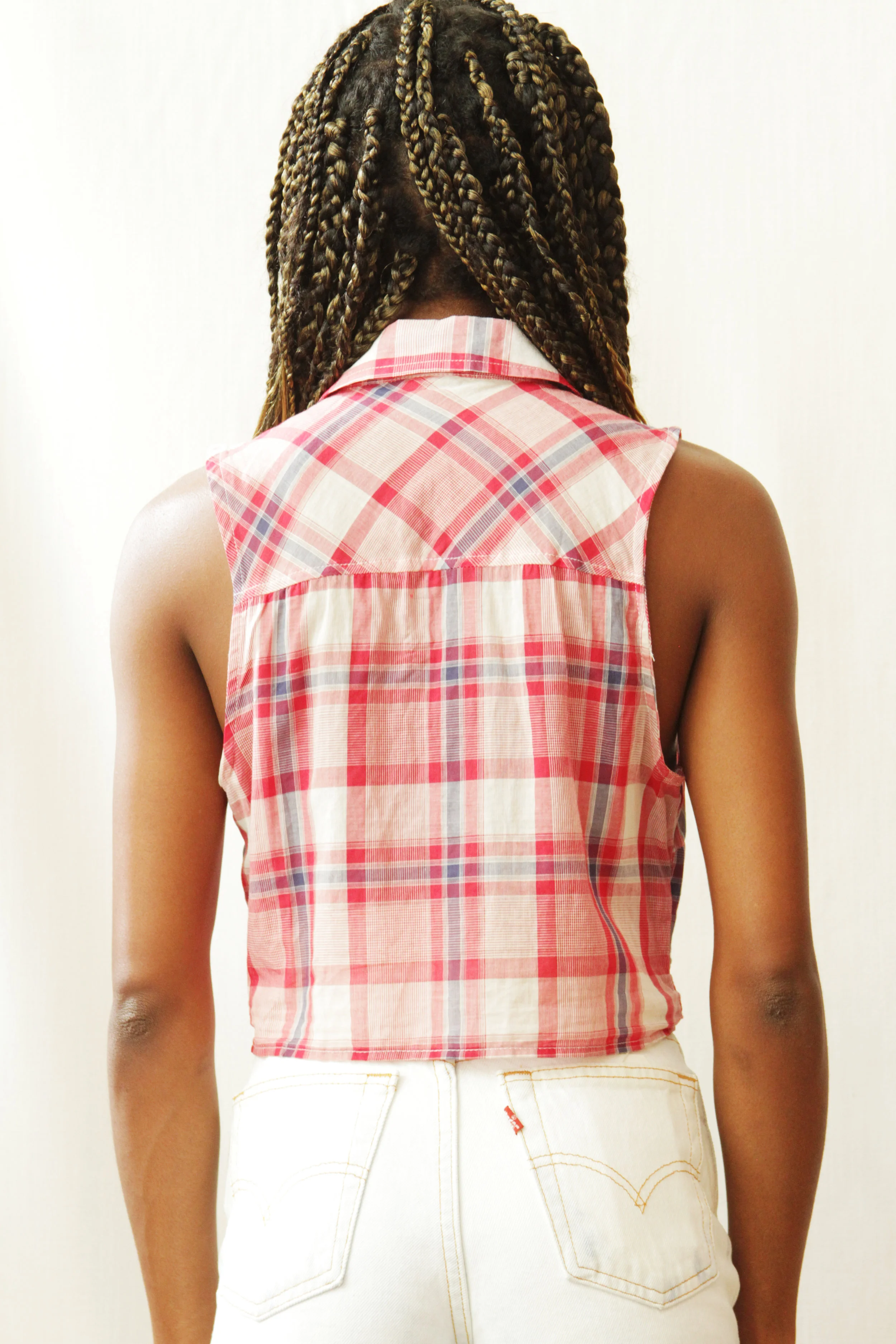 plaidsleeveless3.jpg