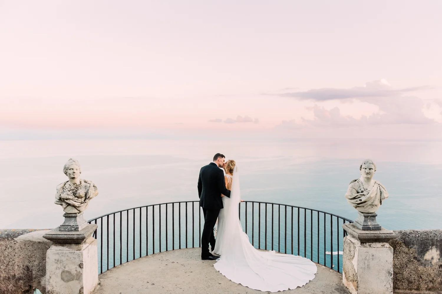{Villa-Cimbrone-Ravello-Wedding} 20.jpg