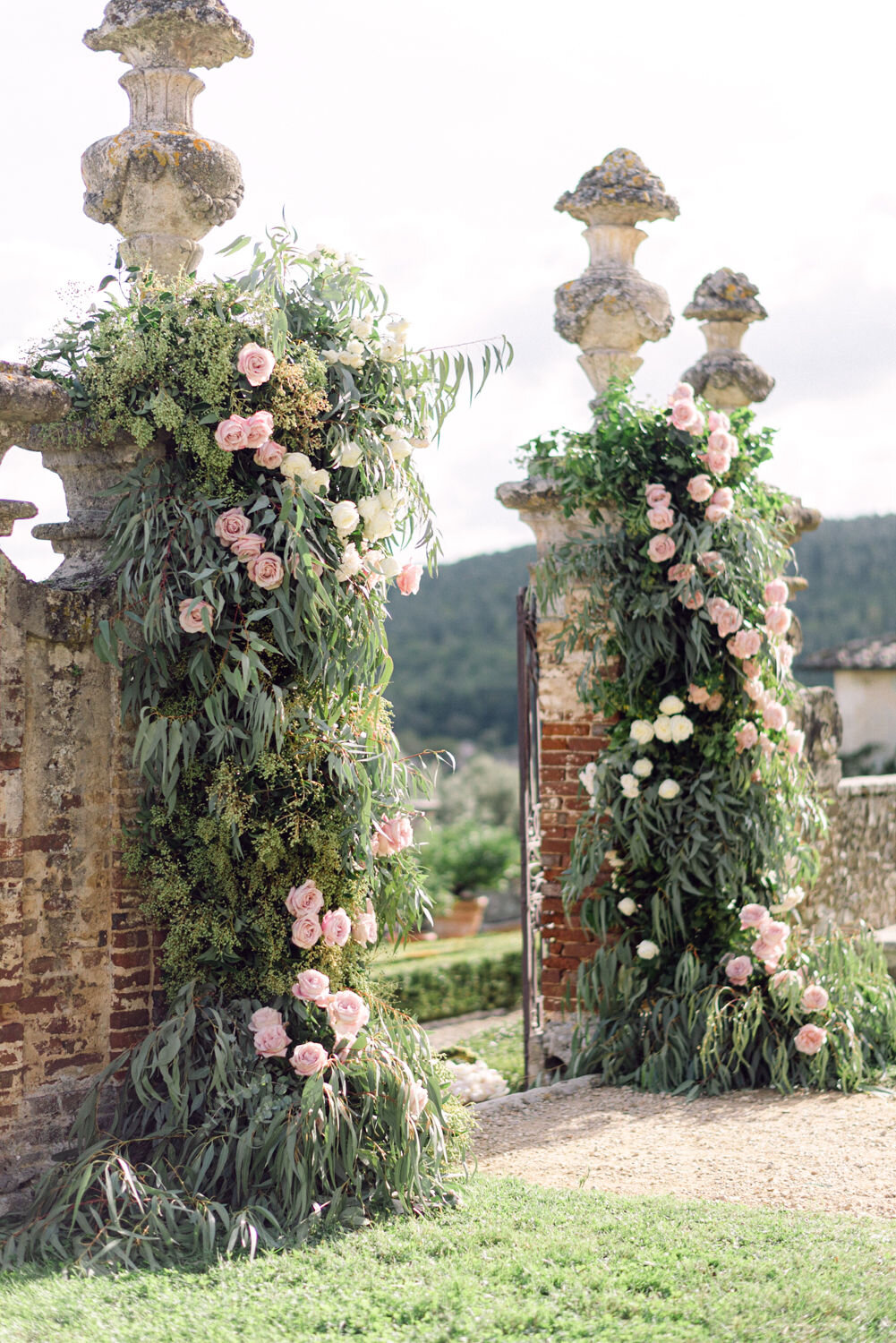 lace-and-luce-castello-di-celsa-70.jpg