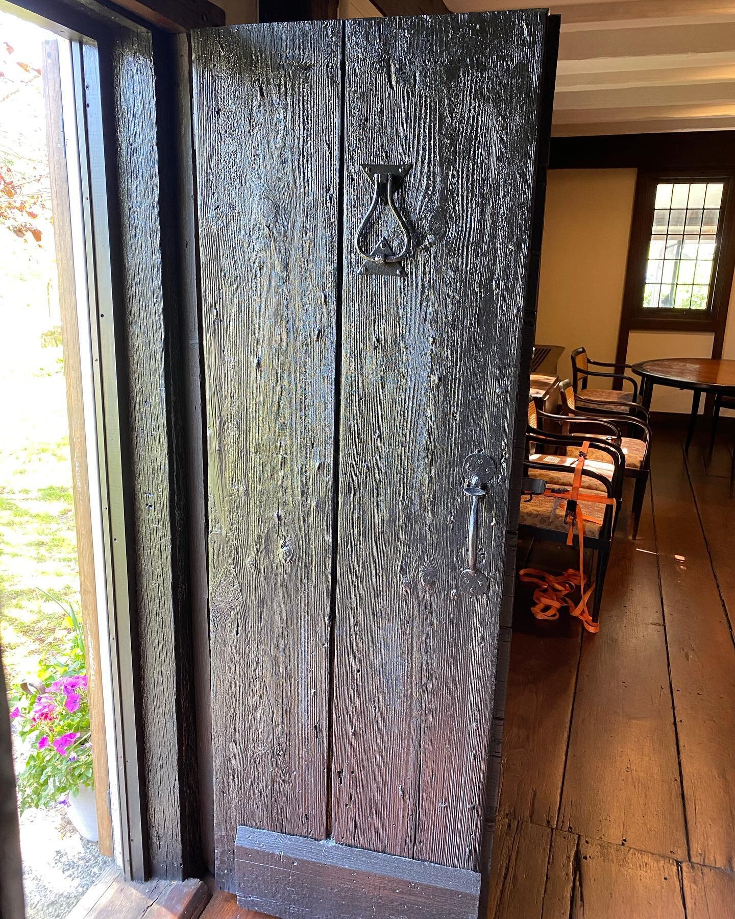 One of the most rewarding projects we&rsquo;ve had the pleasure of working on this year was the restoration of the double entry doors of @wellspringhouse&rsquo;s Freeman House headquarters. A First Period structure originally built in 1709, the prope