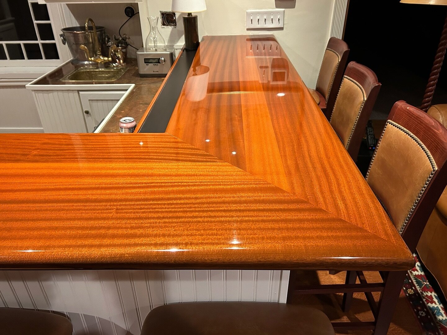 Long time no post! 

We&rsquo;ve been carving through a lot of big winter projects over the past few months and haven&rsquo;t been staying on top of our social media game. Let&rsquo;s get back to it, shall we? 

(Pictured: mahogany bar top w/ a high-