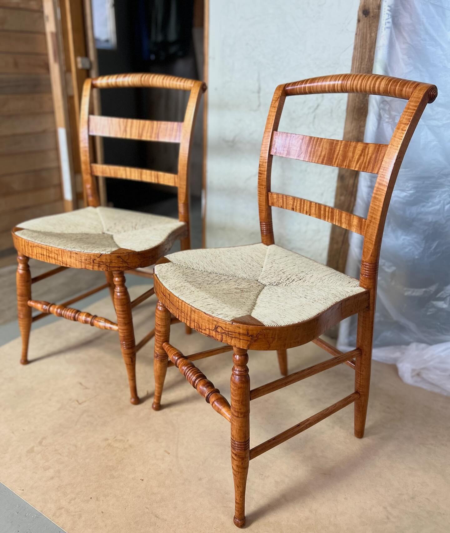 Happy Monday! This stunning pair of tiger maple chairs with bleached woven rush seats are ready for delivery ✨ #dogtownrestoration #customfinishing #antiquerestoration #antiquefurniture #historicpreservation #gloucesterma #newengland