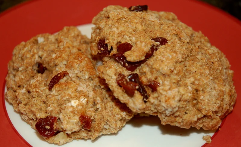 Spelt-Cherry-Cardamom Scones
