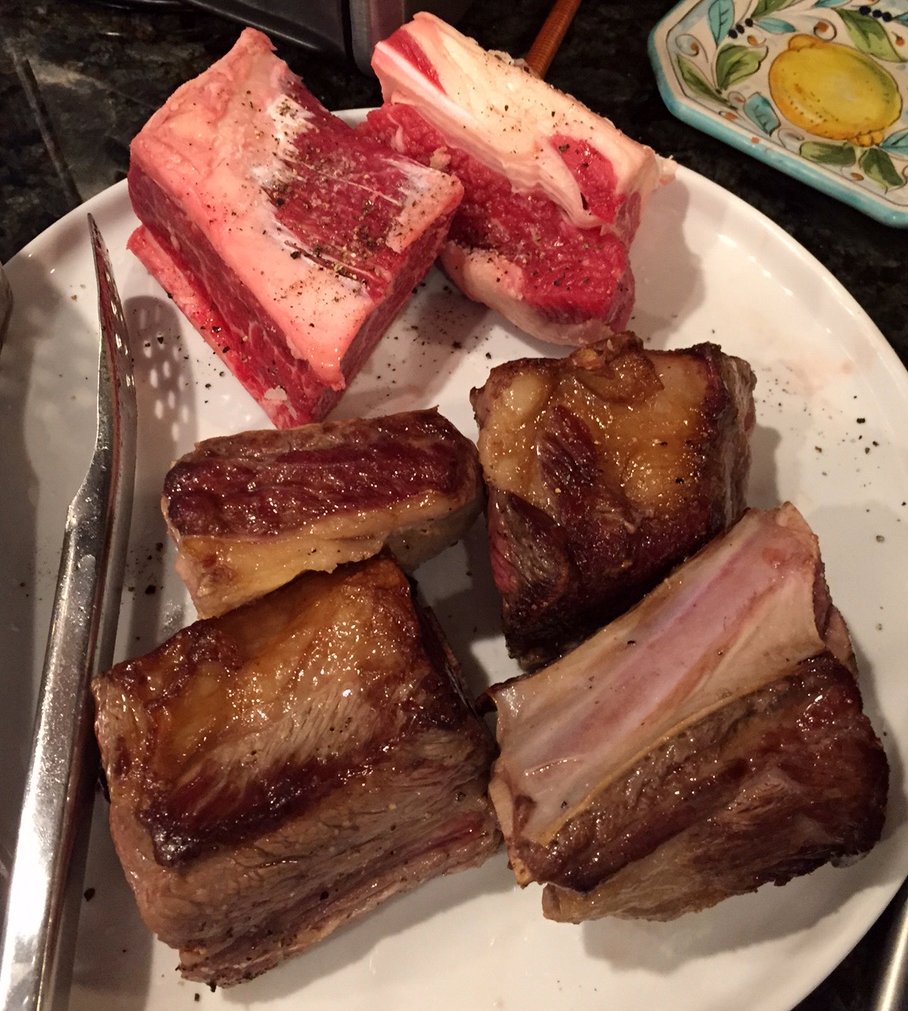 short ribs: waiting to be browned, and definitely so