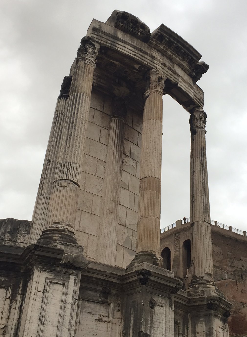 the remains of the Temple of Vesta, on the Forum (also where, PS, the freaking vestal virgins kept the flame alive. I do believe being a vestal virgin guaranteed women a better life than they'd have had otherwise, BUT being a vestal virgin couldn't have been much fun.)