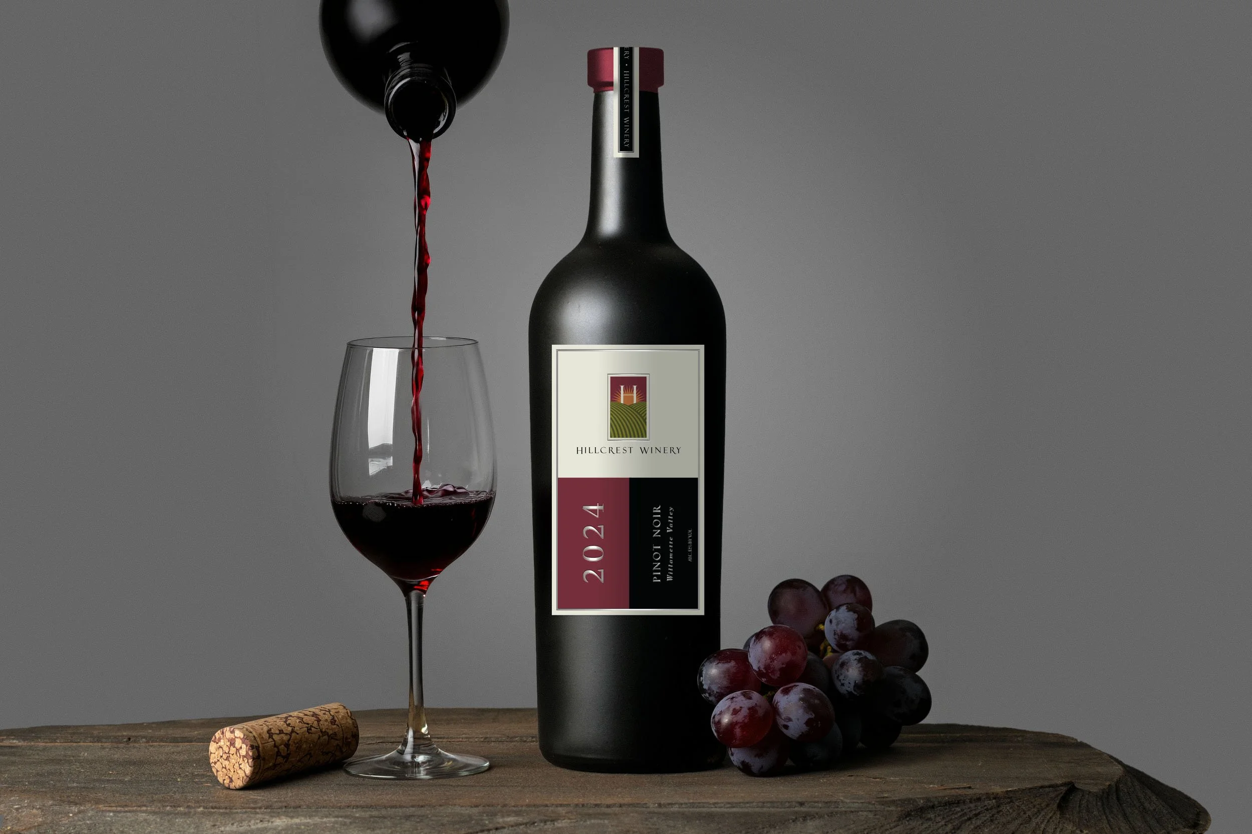 HillcrestWinery_Bottle_4F.jpg