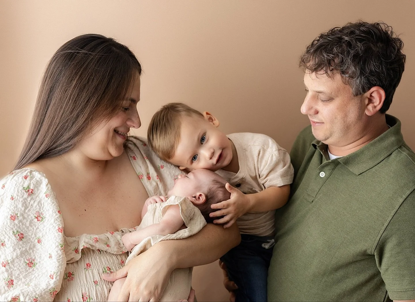 More of Elliott and Crew because, duh, LOOK AT THEM 😍