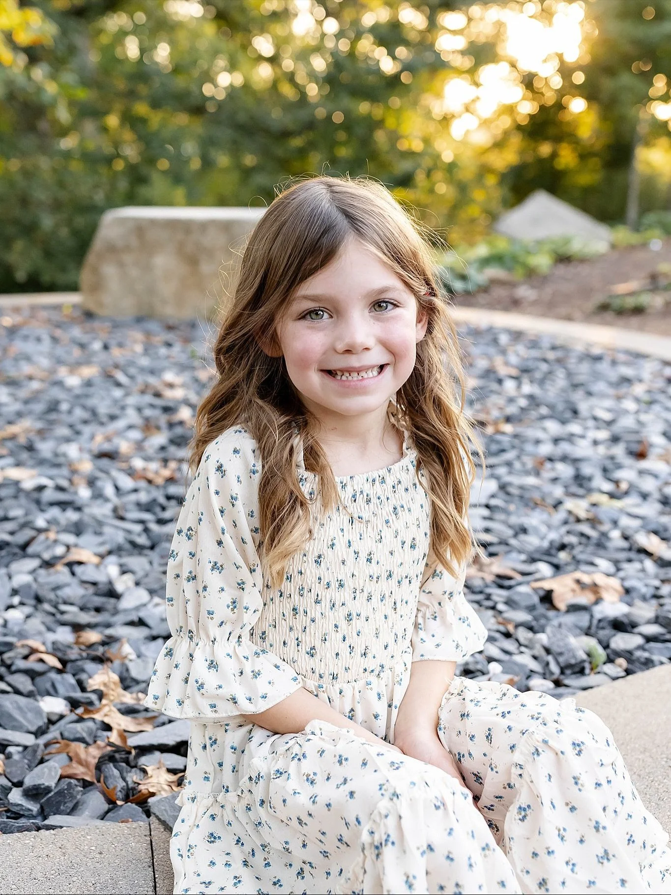 Looking for a gift idea this year?👇🏻
 
Trust me when I say that Grandparents ALL want photos of their grandkids! I did TONS of extended family sessions this year and nearly all of them were requests from the grandparents!