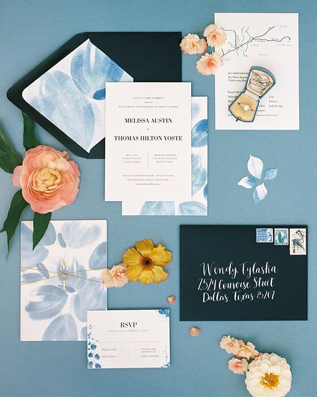 Absolutely love watching a wedding come to life. From an idea, to the design board to the wedding day. This wedding carried its details all the way through! Loved being a part of this great team! Check out some@of these gorgeous details! Planner: @bi