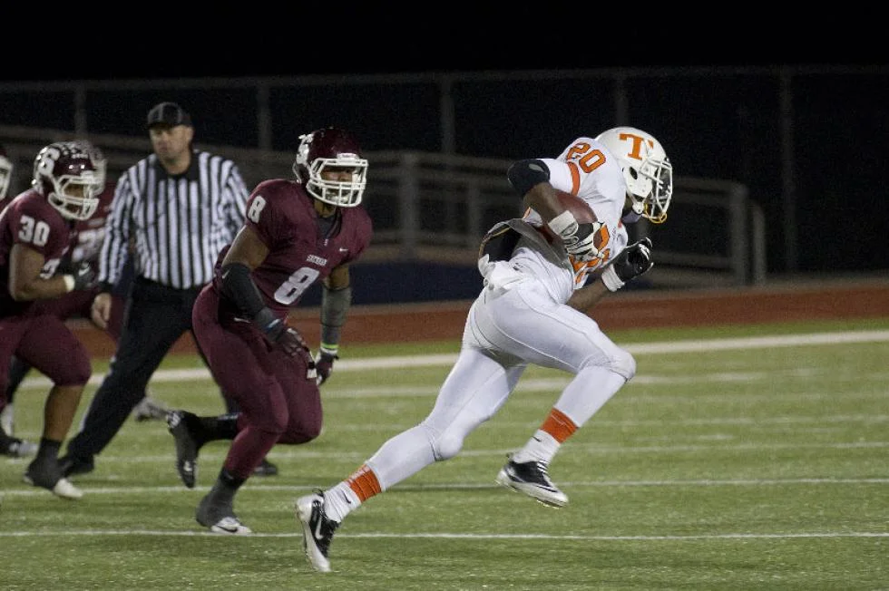 111712_TX-High-Football01.jpg