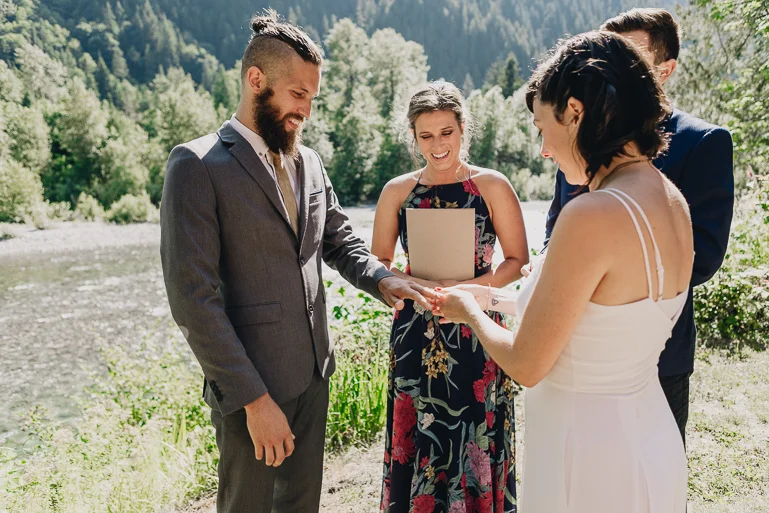 skyomish-river-elopement-photos-kristawelch-0022.jpg