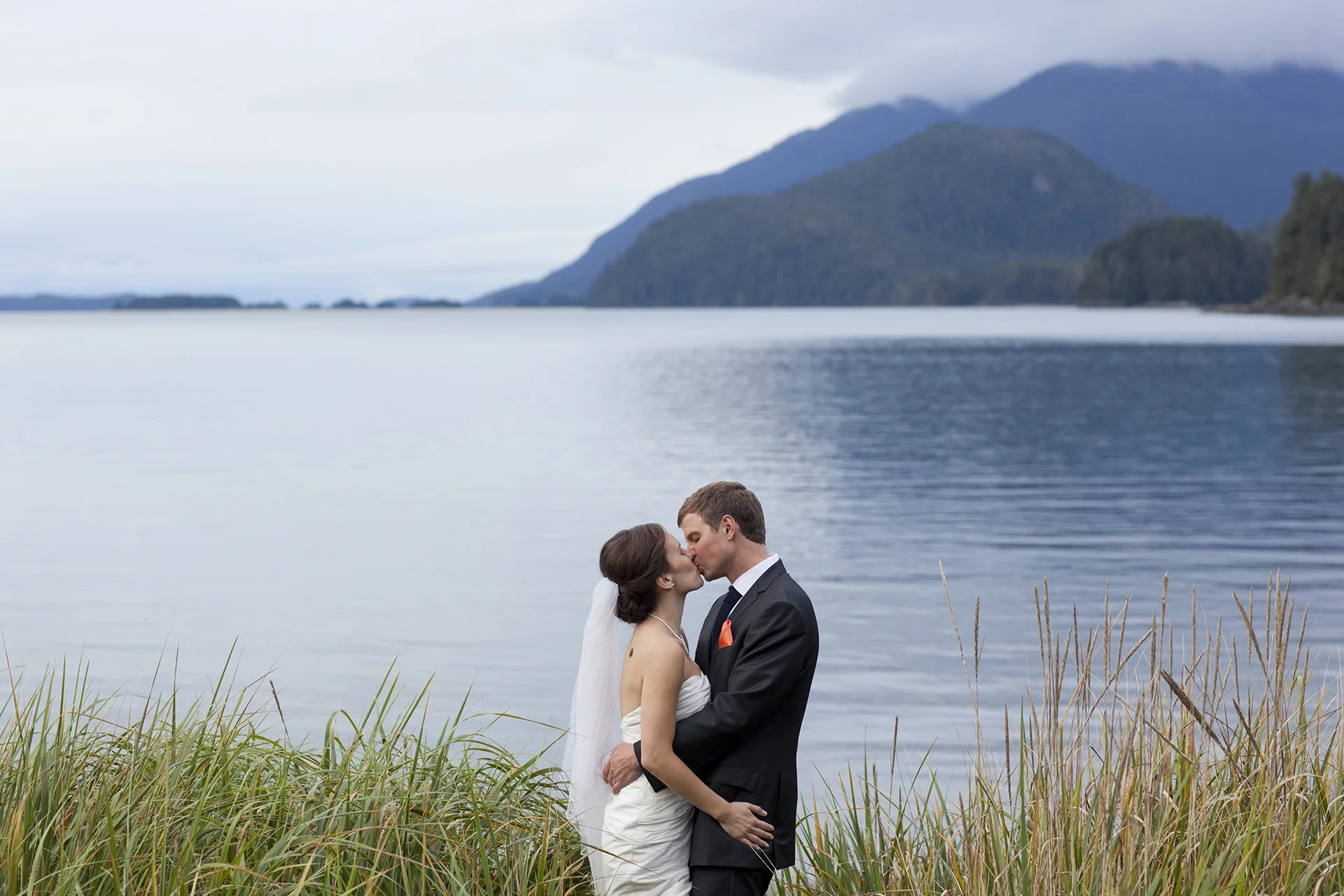 LaceHanky_MountianWeddings_004.jpg