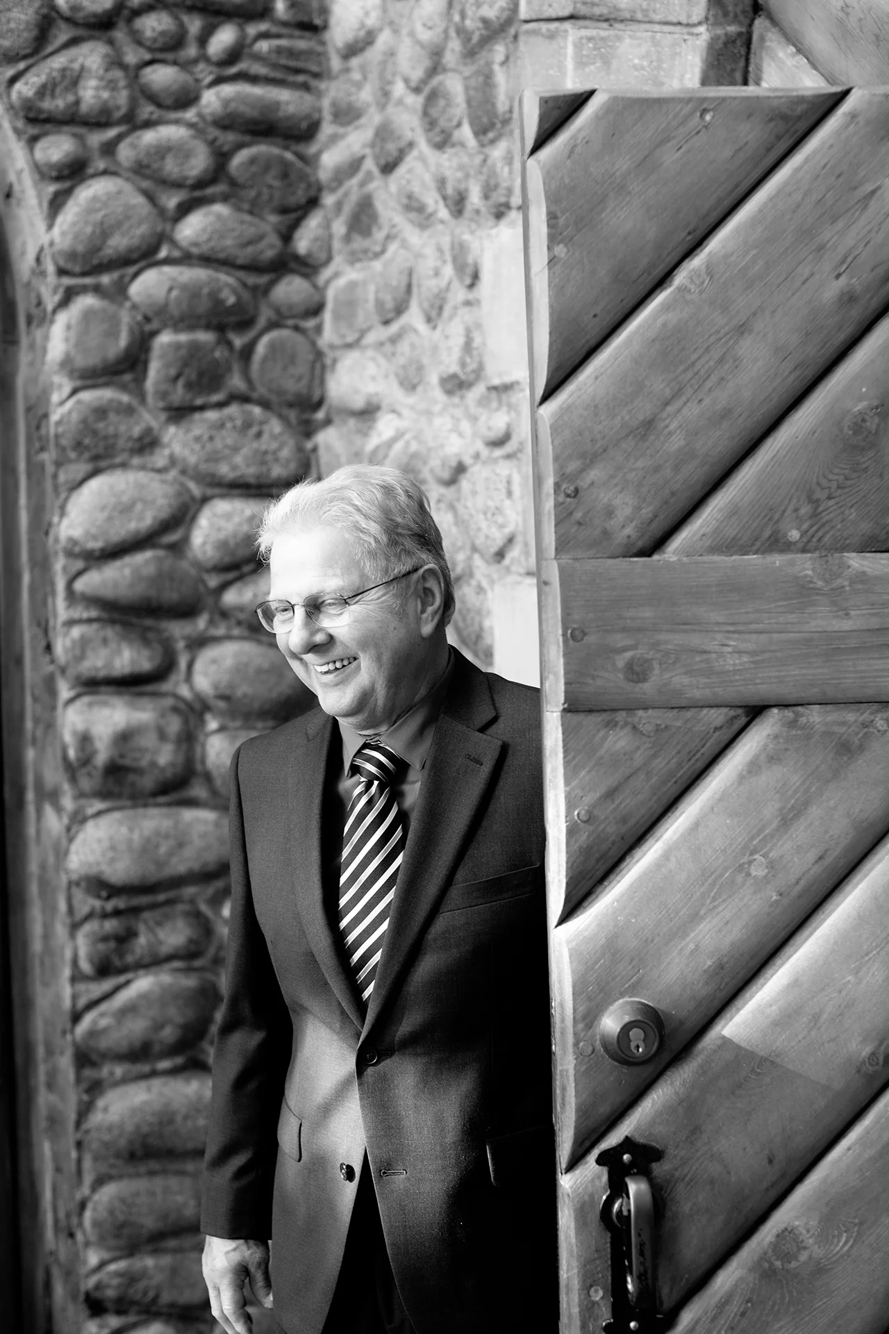 LaceHanky_MountianWeddings_013.jpg