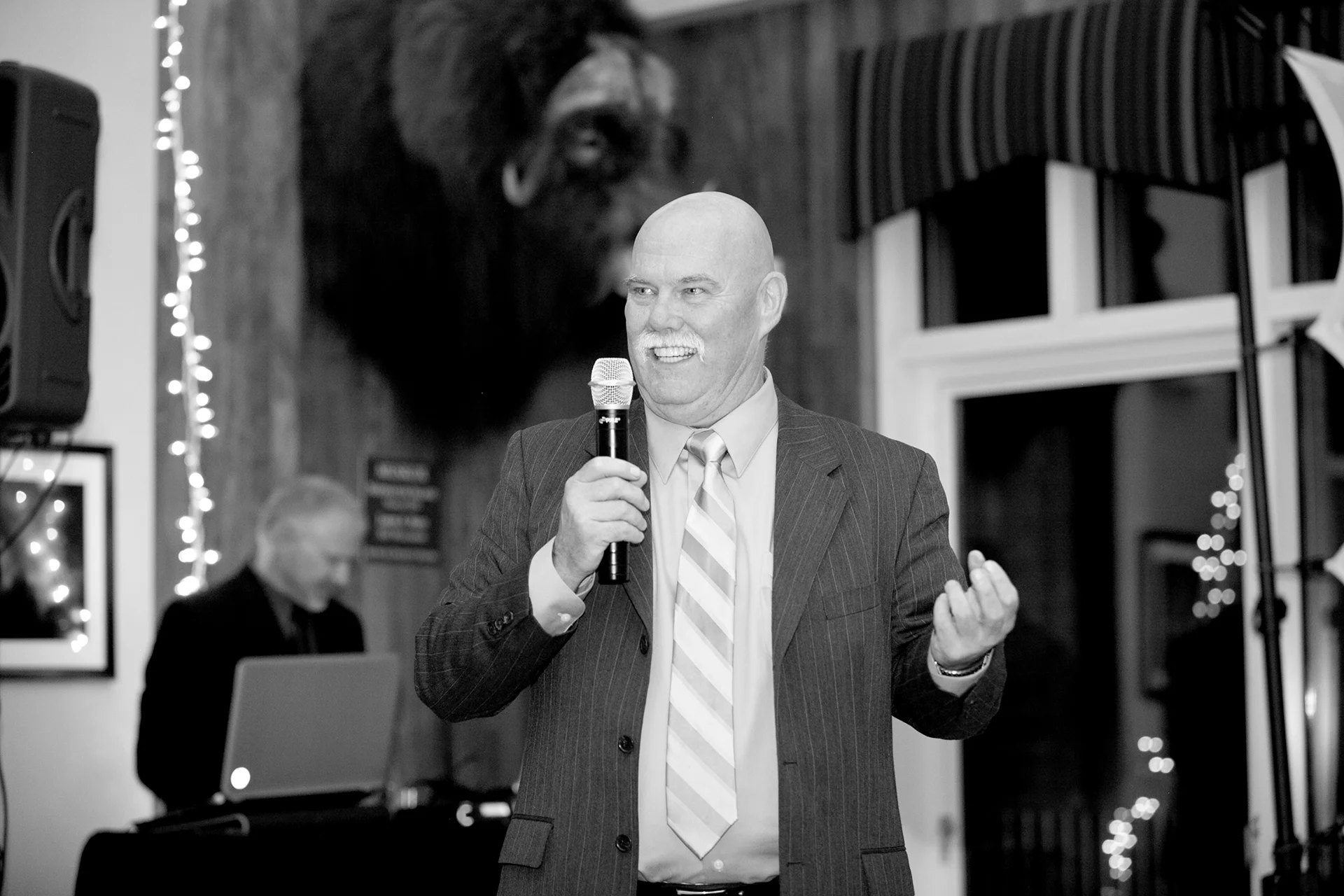 LaceHanky_MountianWeddings_032.jpg