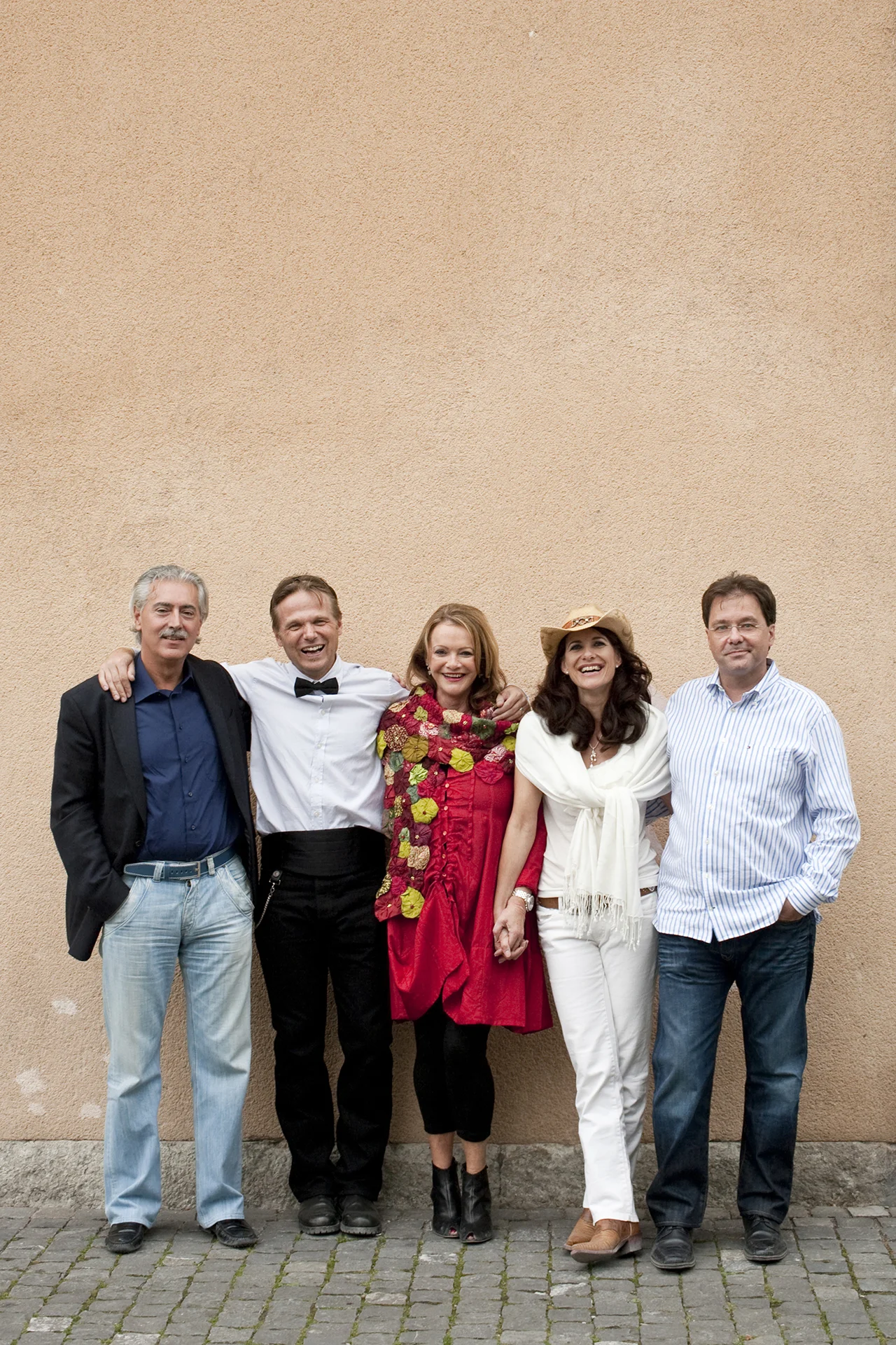 LaceHanky_SwitzerlandWedding_11.jpg