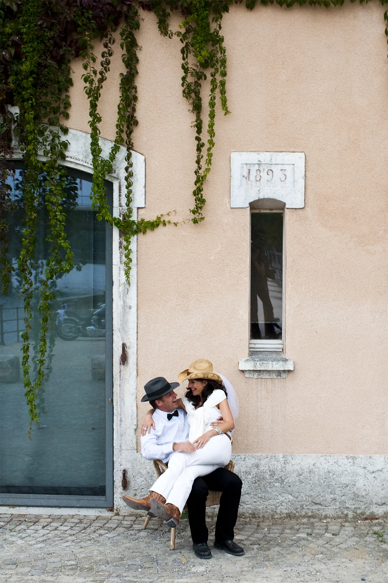 LaceHanky_SwitzerlandWedding_21.jpg